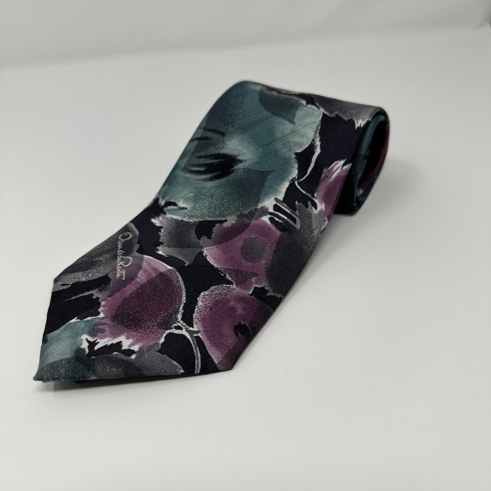 Oscar de la Renta Studio Tie Purple-Green Abstract 97% Poly- 3% Silk  55Lx 3.75W